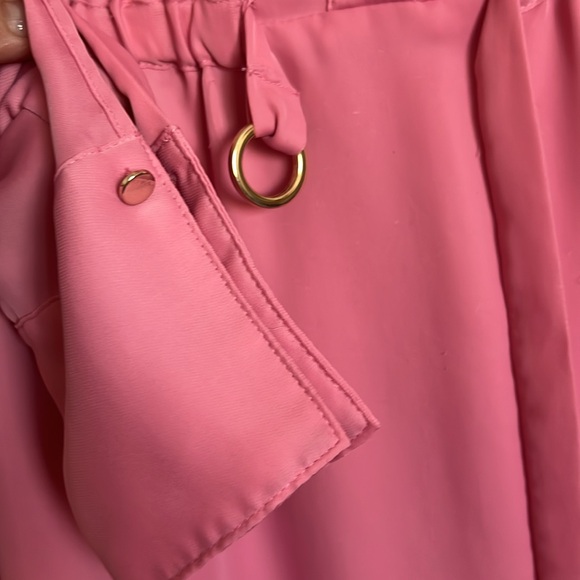 V neck dress with belt nwt - Picture 3 of 3